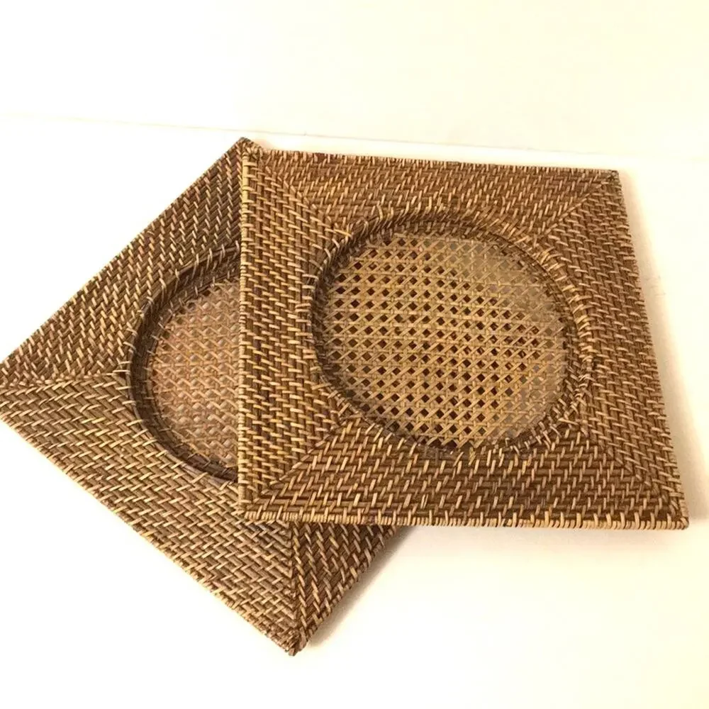 Home decor place plate rattan bohemian EUC set 4